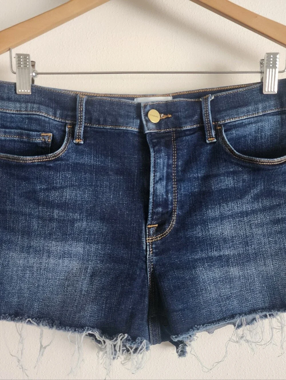 FRAME Le Cutoff Astor Raw Edge Denim Shorts Dark Wash 29 - Picture 3 of 12